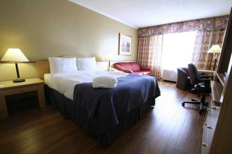 Delta Hotels By Marriott Saguenay Conference Centre Værelse billede
